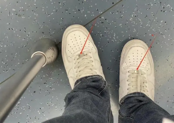 股门在线 历经800多天，“男子在成都地铁被诬陷偷拍案”二审开庭，是不是“过度维权”？