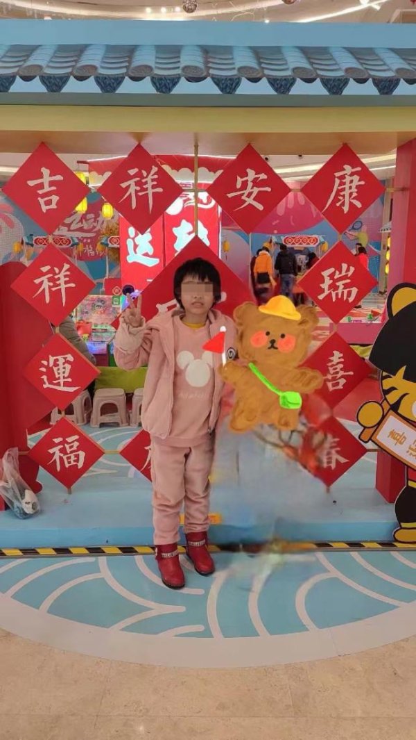 财富策略 12岁女孩被继母虐待致死案二审将开庭 生母痛哭望严判生父