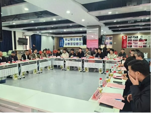 中华金配 “智汇潇湘 才聚湖南”西安站益阳籍校友座谈会成功举办